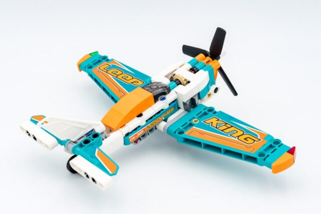 REVIEW LEGO Technic 42117 Race Plane