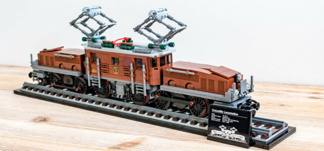 LEGO 10277 Crocodile Locomotive