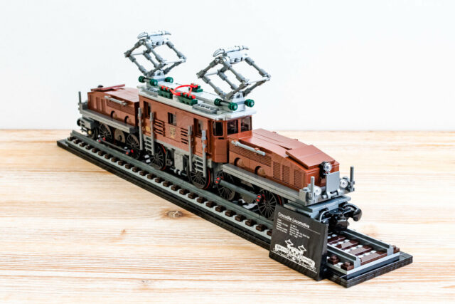 LEGO 10277 Crocodile Locomotive