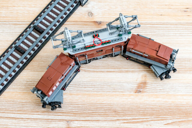 LEGO 10277 Crocodile Locomotive