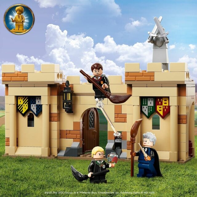 LEGO 76395 Hogwarts First Flying Lesson