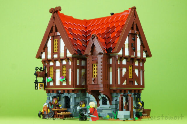 LEGO Medieval Tavern