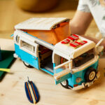 LEGO 10279 Volkswagen T2 Camper Van