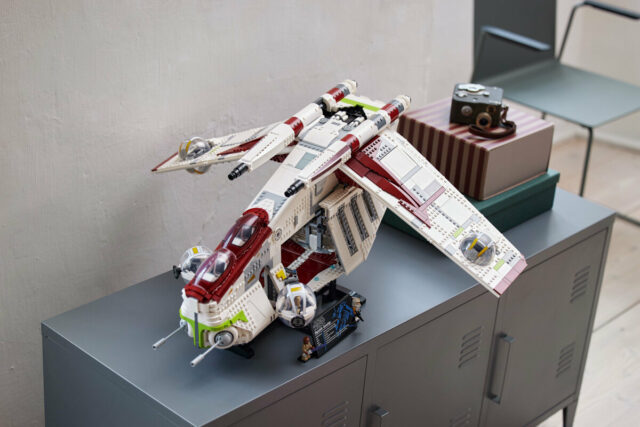 LEGO Star Wars 75309 Republic Gunship UCS