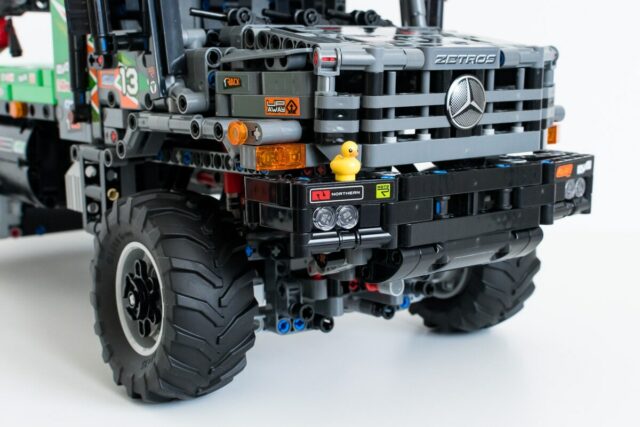 Review LEGO Technic 42129 Mercedes-Benz Zetros