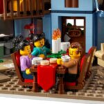 LEGO 10293 Santa's Visit Winter Village