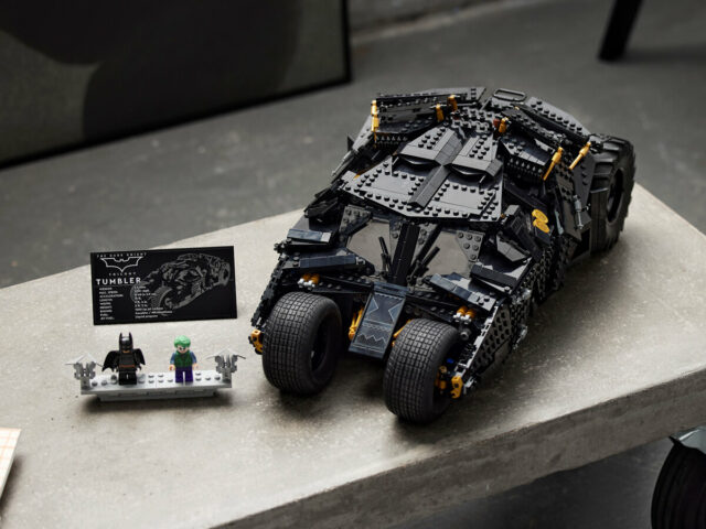 LEGO 76240 Batmobile Tumbler