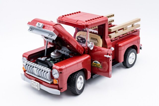 Review LEGO 10290 Pickup Truck