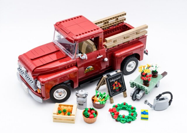 Review LEGO 10290 Pickup Truck