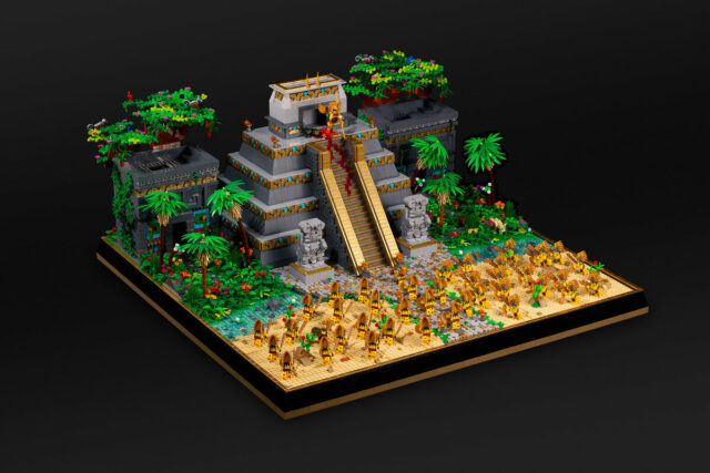 LEGO Aztec temple Rise of Huitzilopochtli