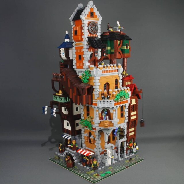 LEGO Fantasy modular City Block