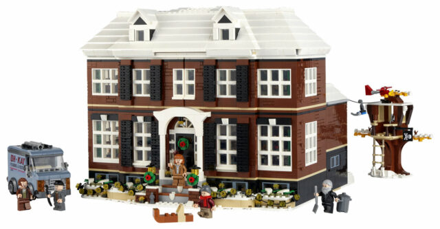 LEGO Ideas 21330 Home Alone House