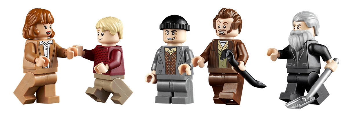 LEGO-Ideas-21330-minifigs.jpg