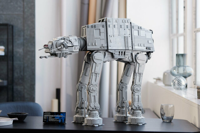 LEGO Star Wars 75313 AT-AT UCS