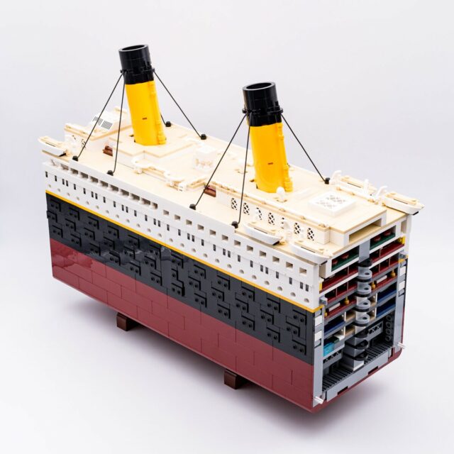 Review LEGO 10294 Titanic