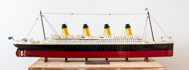 Review LEGO 10294 Titanic