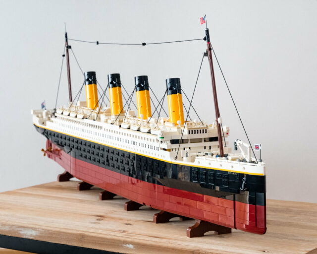 Review LEGO 10294 Titanic