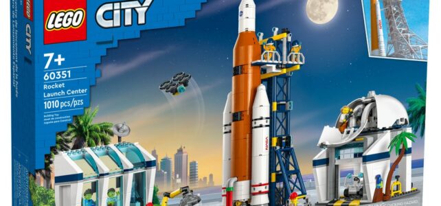 LEGO City 60351 Rocket Launch Center