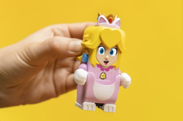LEGO Super Mario 2022 Princess Peach Cat Costume