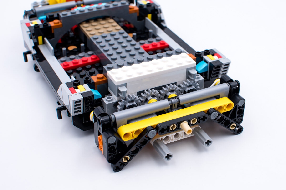 Comment résoudre le problème de portes de la DELOREAN LEGO 10300