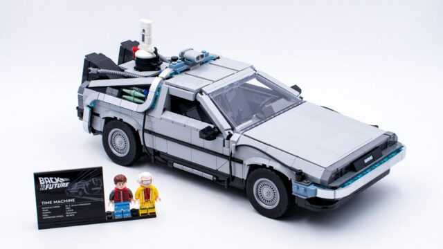 Review LEGO 10300 Back to the Future Time Machine DeLorean