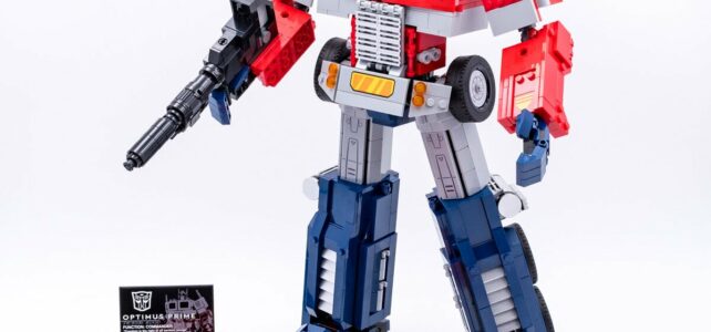 Review LEGO Transformers 10302 Optimus Prime