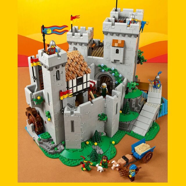 LEGO 10305 Lion Knights' Castle