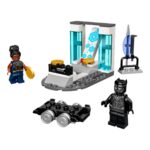 LEGO Black Panther 76212 Shuri’s Lab