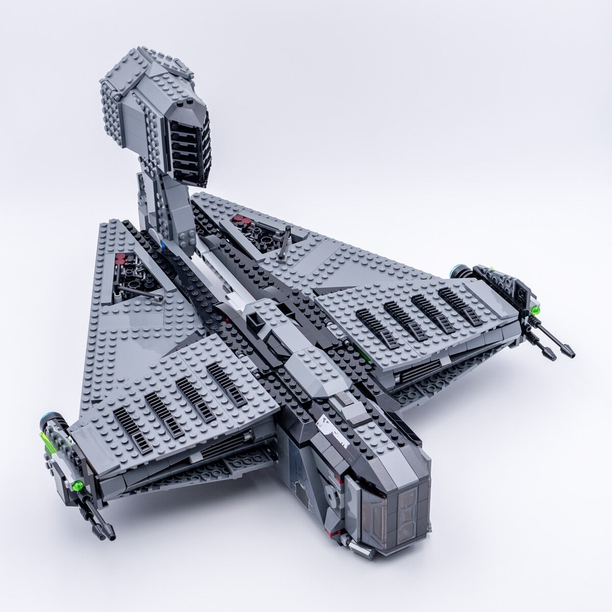 Review LEGO Star Wars 75323 The Justifier - HelloBricks