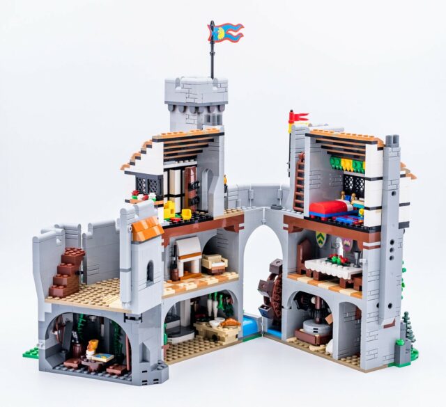 LEGO CON 2022 : Nouveauté LEGO 10305 Lion Knights' Castle, l'annonce  officielle ! - HelloBricks