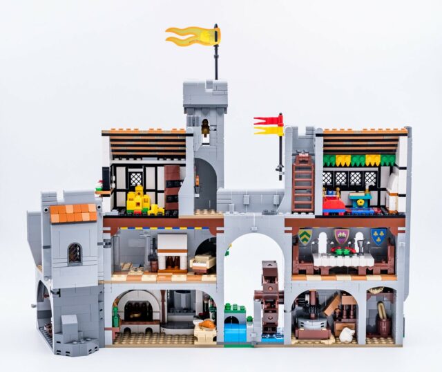 Review LEGO 10305 Lion Knights Castle