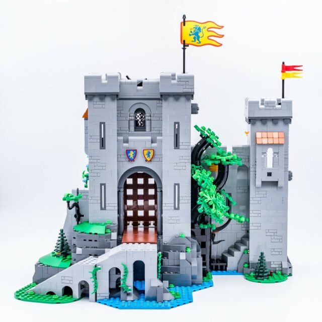 Review LEGO 10305 Lion Knights Castle