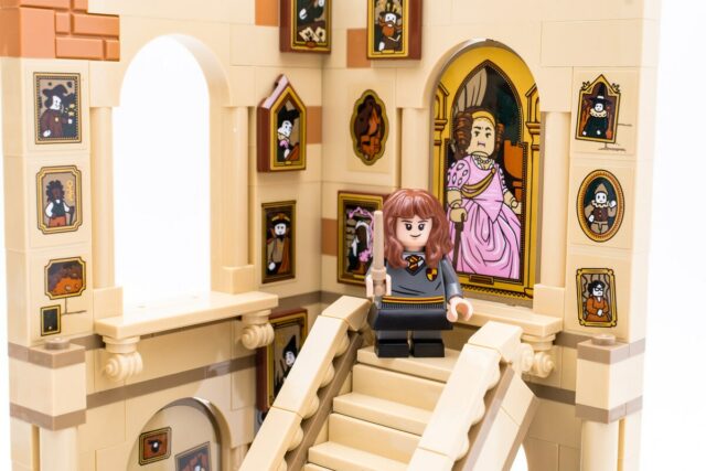 Review LEGO Harry Potter 40577 Hogwarts Grand Staircase