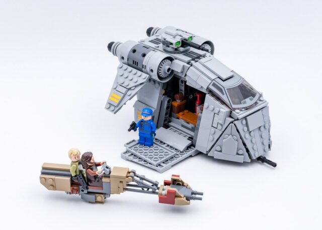 Review LEGO Star Wars Andor 75338 Ambush on Ferrix