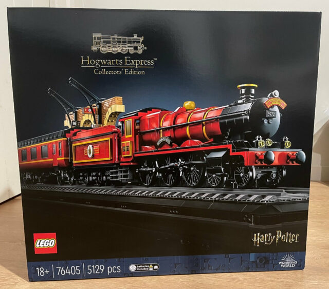 LEGO Harry Potter 76405 Hogwarts Express Collector's Edition