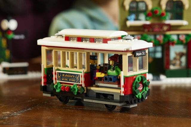 LEGO Icons 10308 Holiday Main Street Winter Village 2022