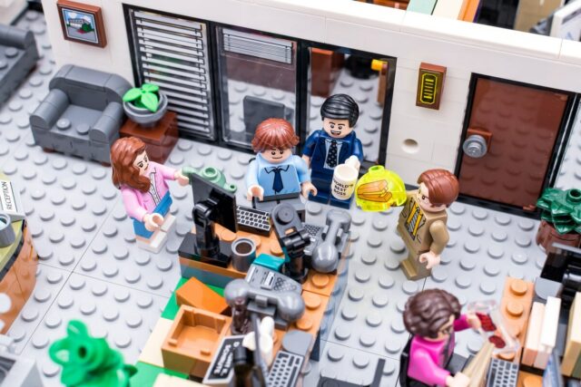 Review LEGO Ideas 21336 The Office