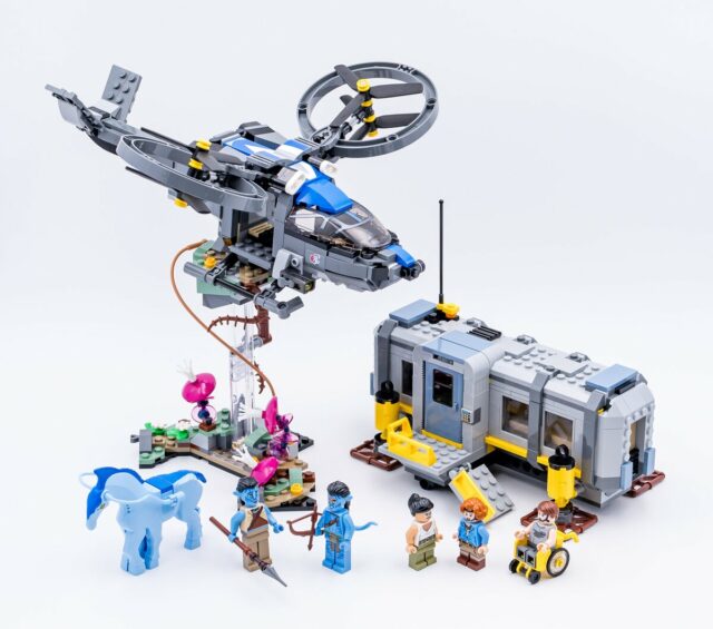 Review LEGO Avatar 75573 Floating Mountains: Site 26 & RDA Samson