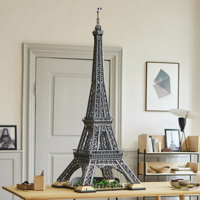 LEGO 10307 Eiffel Tower