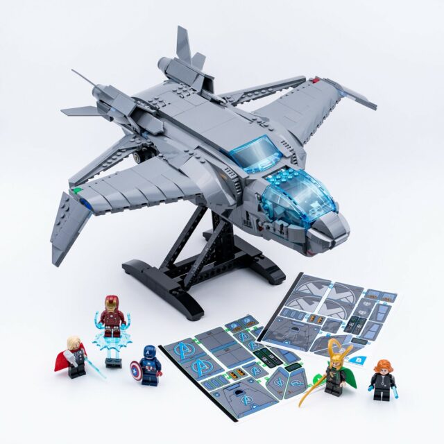 Review LEGO Marvel 76248 The Avengers Quinjet