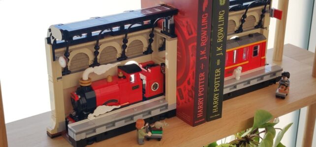 Review LEGO Harry Potter 76450 Book Nook: Hogwarts Express Review LEGO Harry Potter 76450 Book Nook: Hogwarts Express