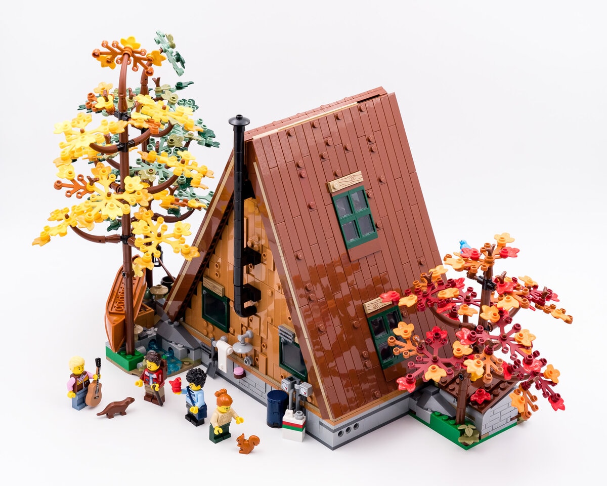 Review LEGO Ideas 21338 A-Frame Cabin - HelloBricks