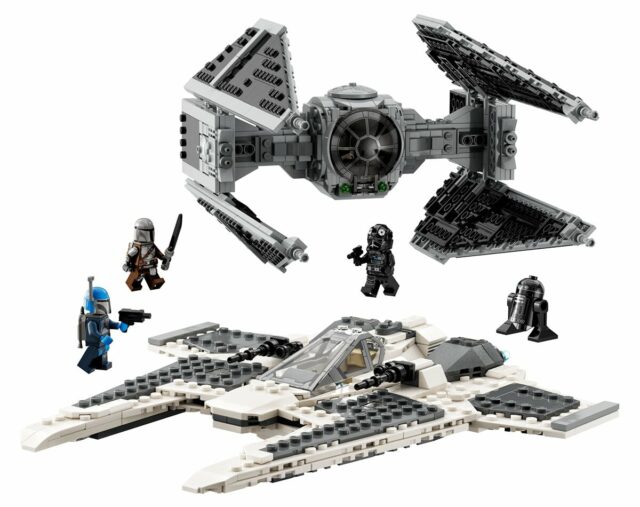 LEGO Star Wars 75348 Mandalorian Fang Fighter vs. TIE Interceptor