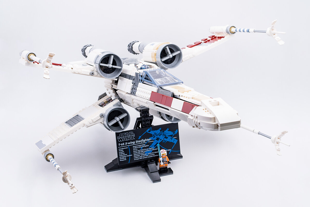 Review LEGO Star Wars 75355 Ultimate Collector Series X-wing Starfighter -  HelloBricks