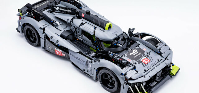 Review LEGO Technic 42156 Peugeot 9X8 24h Le Mans Hybrid Hypercar