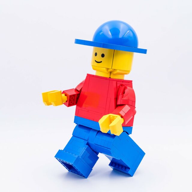 Review LEGO 40649 Up-Scaled LEGO Minifigure