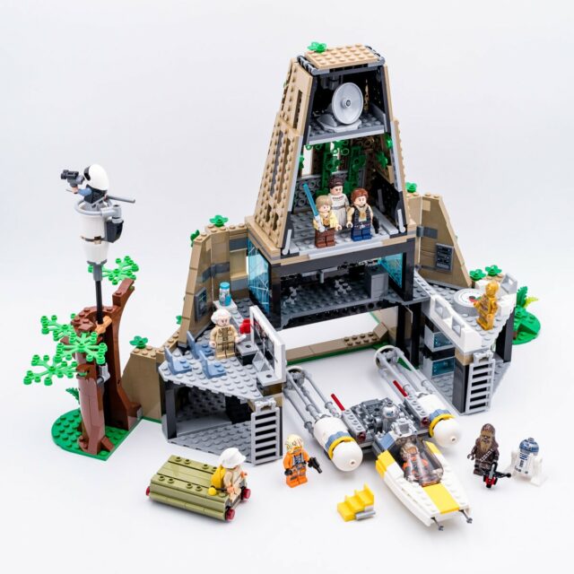 Review LEGO Star Wars 75365 Yavin 4 Rebel Base