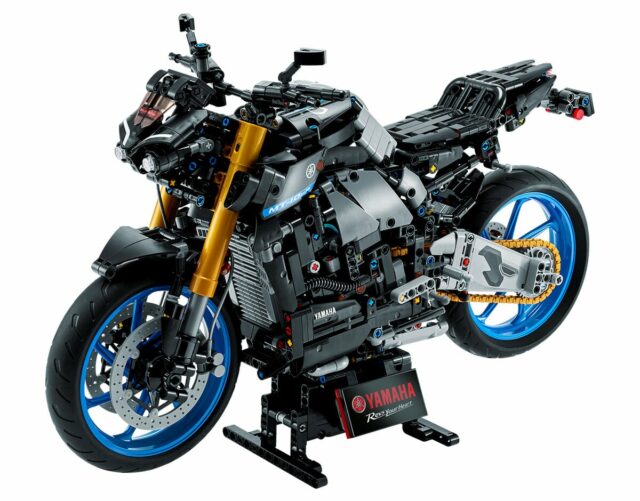 LEGO Technic 42159 Yamaha MT-10 SP