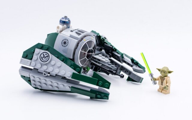 Review LEGO Star Wars 75360 Yoda's Jedi Starfighter