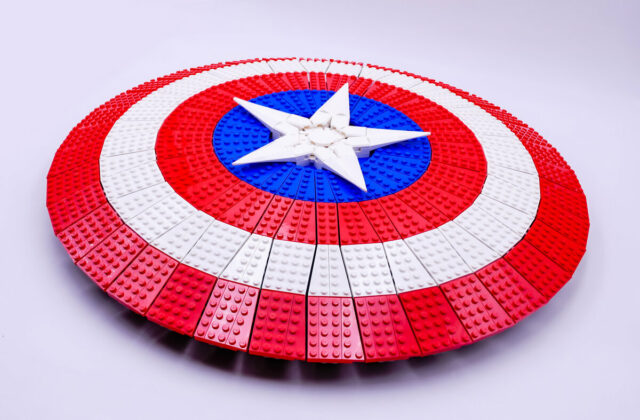 Review LEGO Marvel 76262 Captain America's Shield